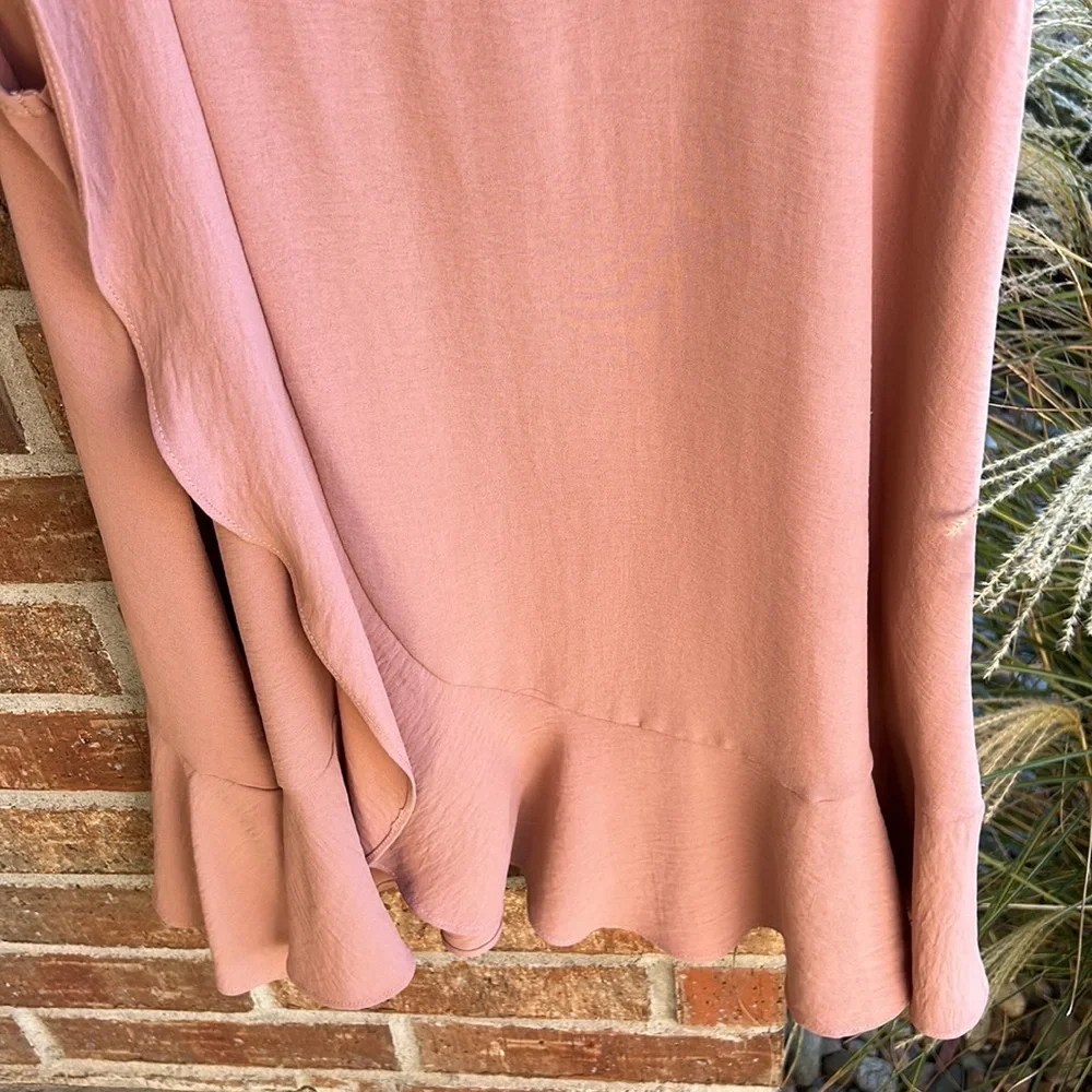 EASEL Ladies S Sleeveless Mauve Poly Front Ruffled Top